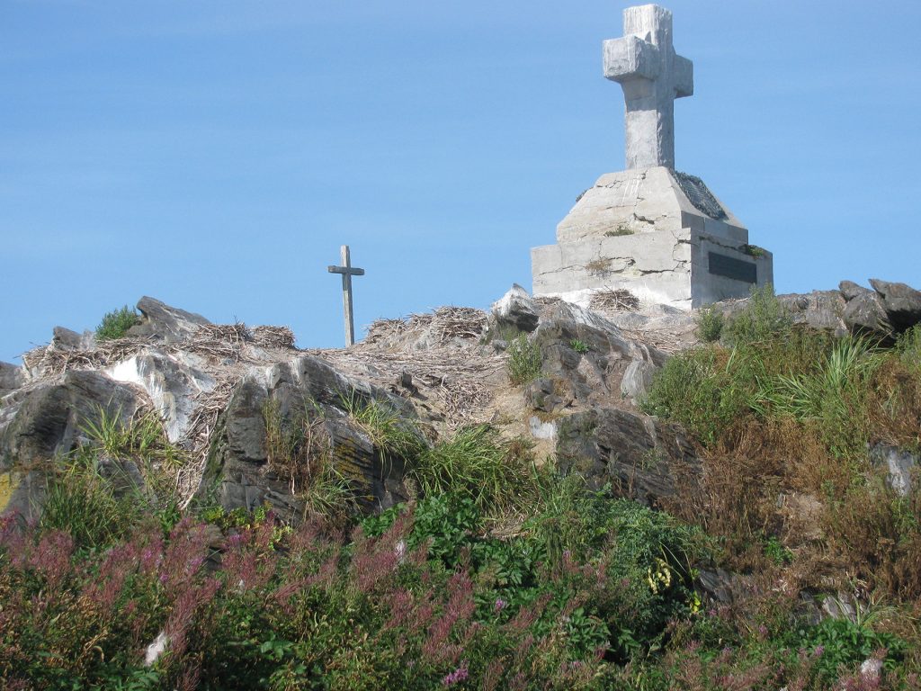 Monument aux Îles Razade (Photo: Réhaume Courtois)